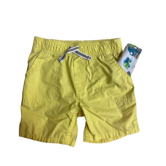 ✨YELLOW BOYS SWIM TRUNKS✨ - Picture 2 of 6